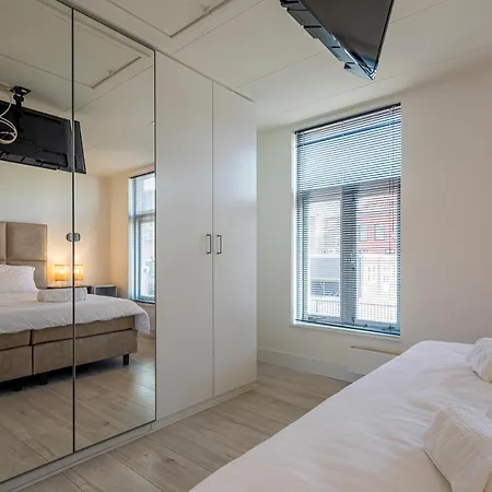 Luxury Nearby Amsterdam. Feriehus